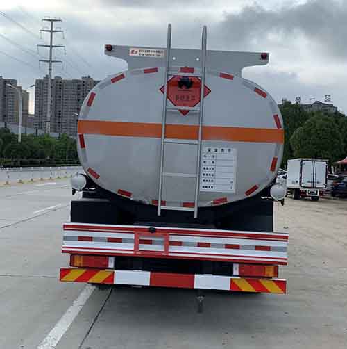 楚飞牌CLQ5320GYY6D型运油车