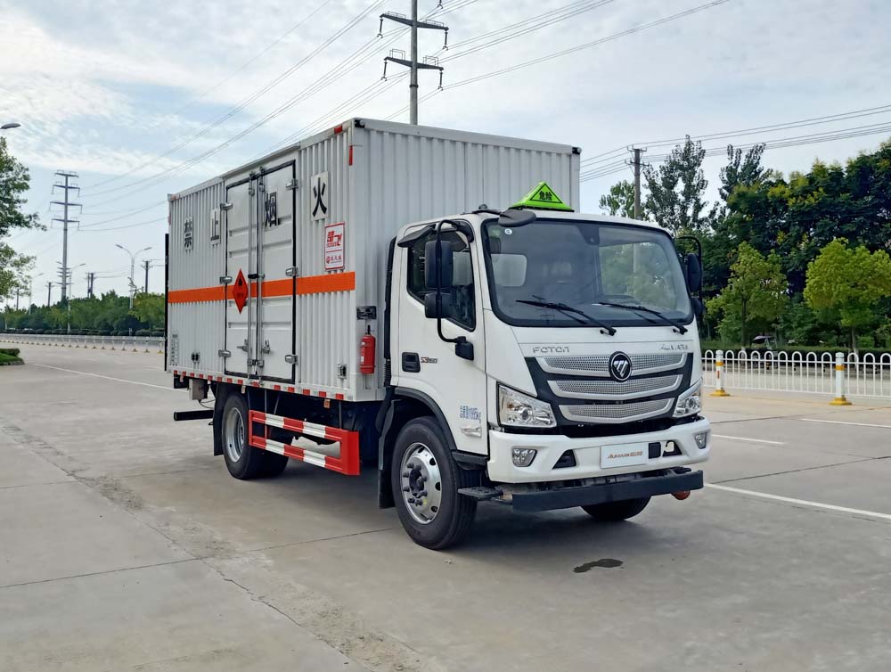 楚飞牌CLQ5121XRQ6BJ型易燃气体厢式运输车